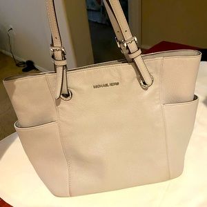 Michael Kors Jet Set East West Pocket Tote